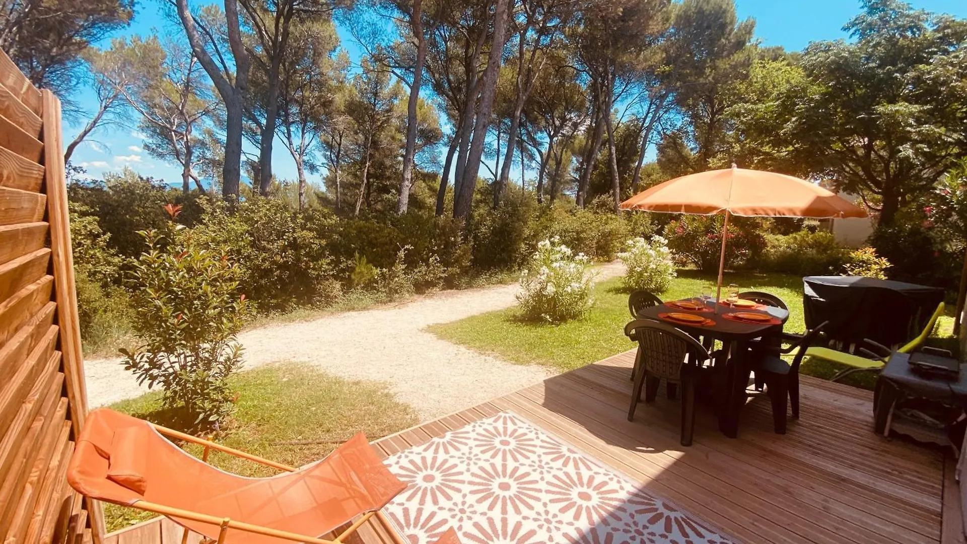 Maison De Vacances Au Calme 4 Personnes Residence Avec Piscine Aubignan