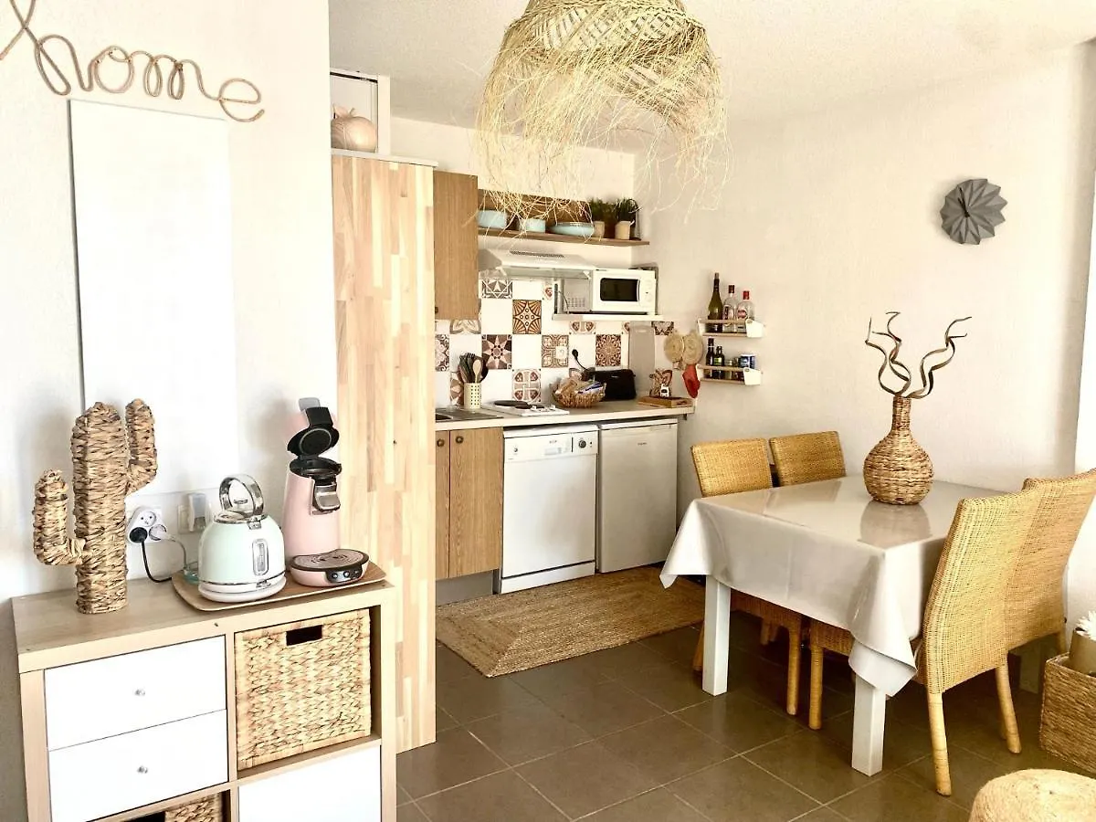 Holiday home Maison De Vacances Au Calme 4 Personnes Residence Avec Piscine Aubignan