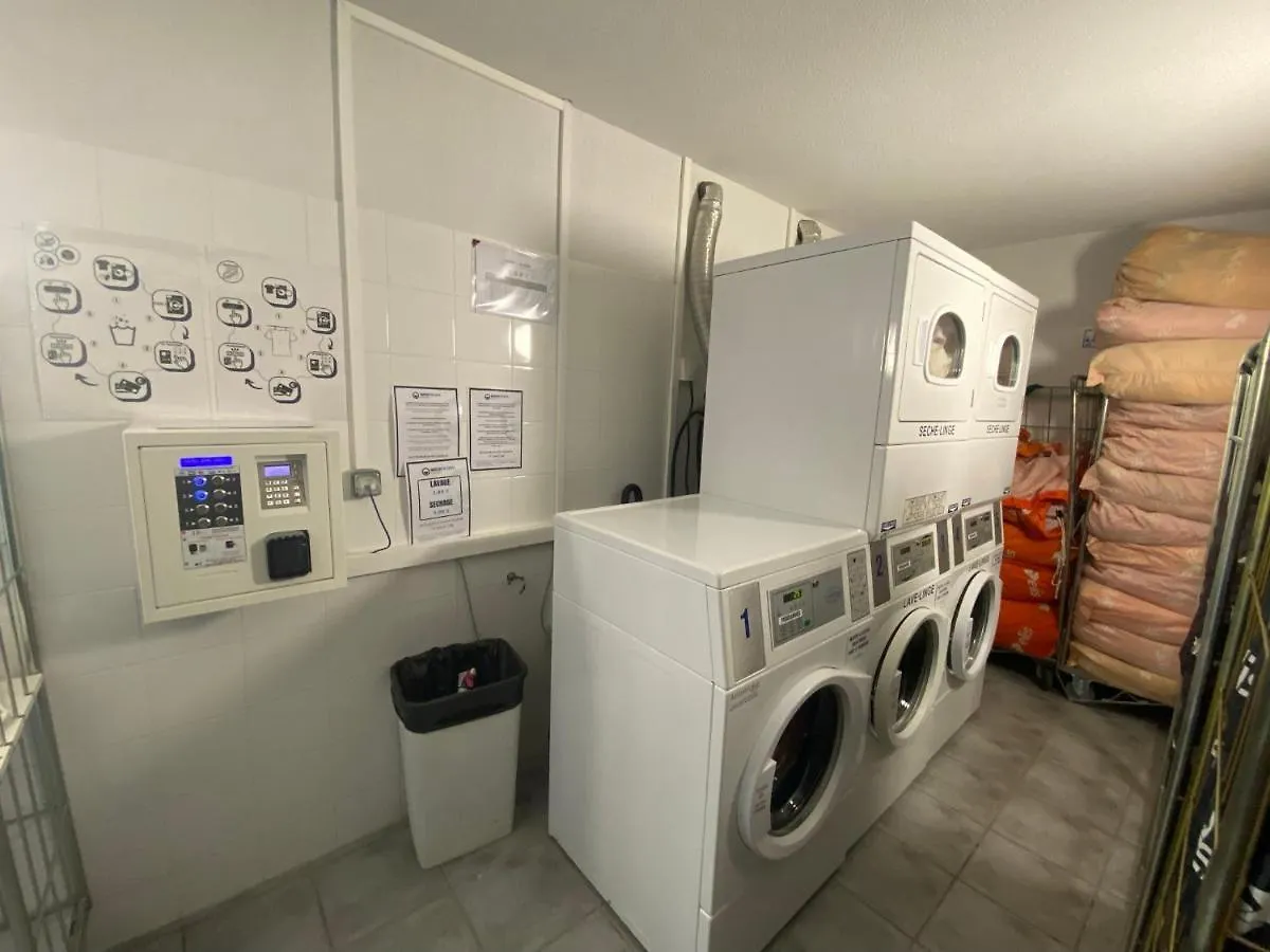 Maison De Vacances Au Calme 4 Personnes Residence Avec Piscine Aubignan France