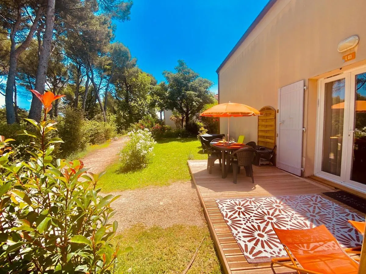 Maison De Vacances Au Calme 4 Personnes Residence Avec Piscine Aubignan