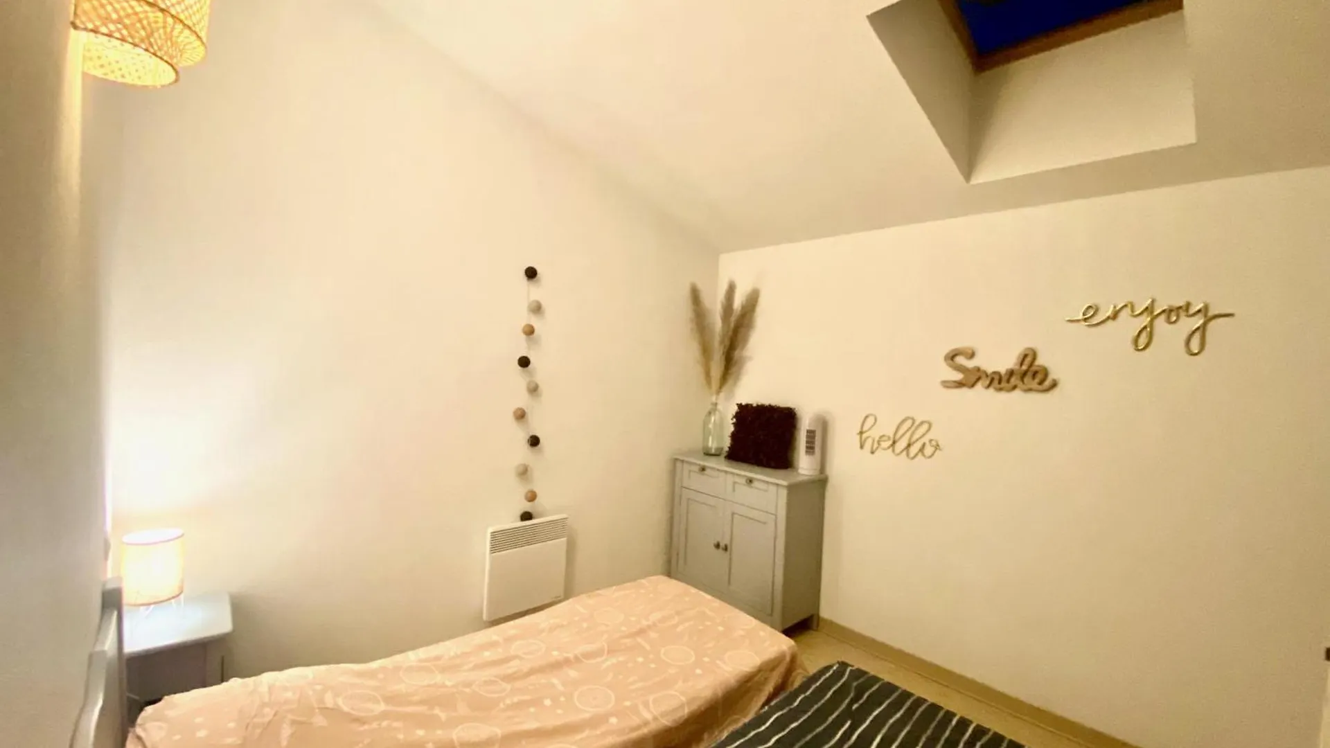 Maison De Vacances Au Calme 4 Personnes Residence Avec Piscine Aubignan France